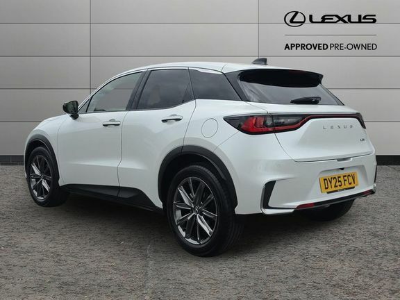 Lexus LBX Premium Plus Black Interior DY25FCV White #5
