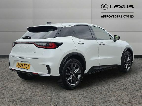 Lexus LBX Premium Plus Black Interior DY25FCV White #3