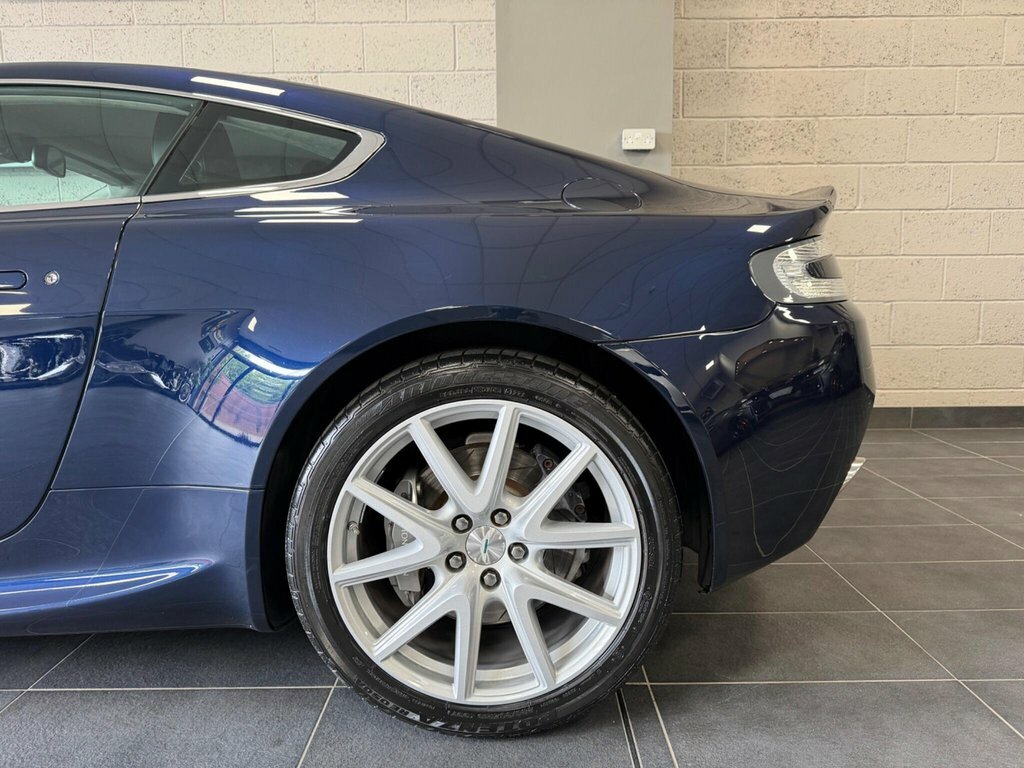 Aston Martin Vantage Petrol  #9