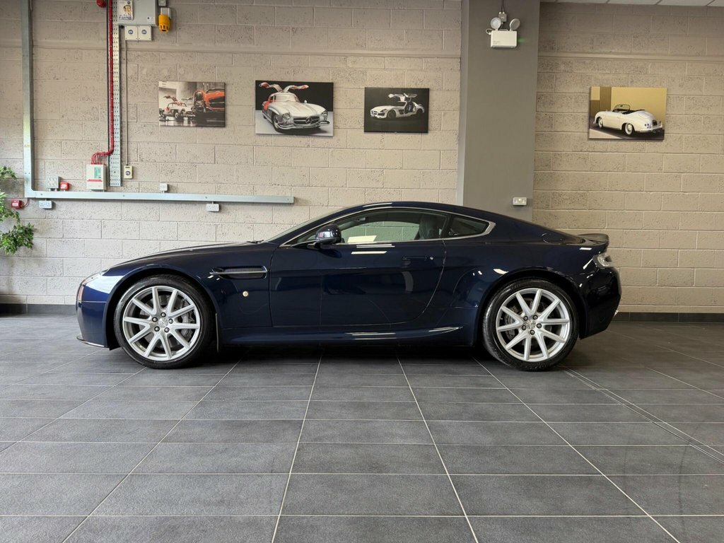 Aston Martin Vantage Petrol  #3