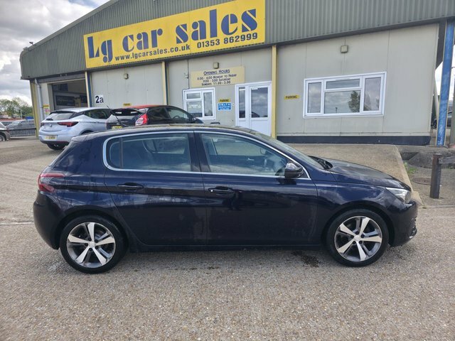 Peugeot 308 Bluehdi Allure Hatchback Blue