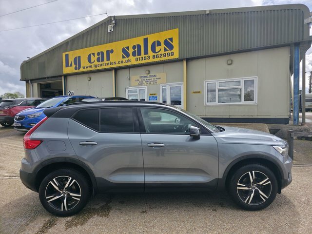 Volvo XC40 T3 R-design Suv Grey