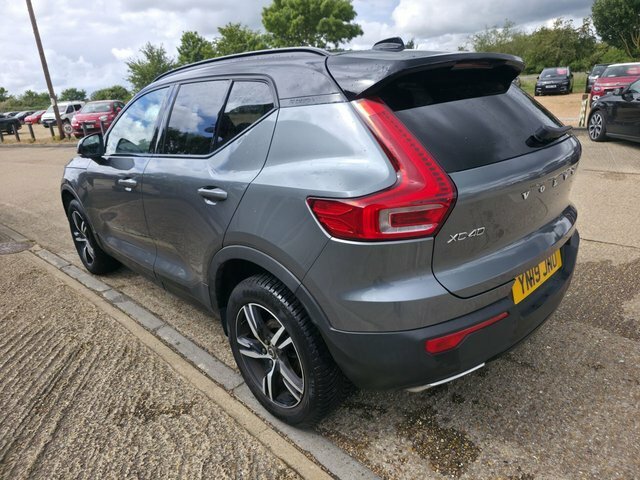 Volvo XC40 T3 R-design Suv YN19JNO Grey #6