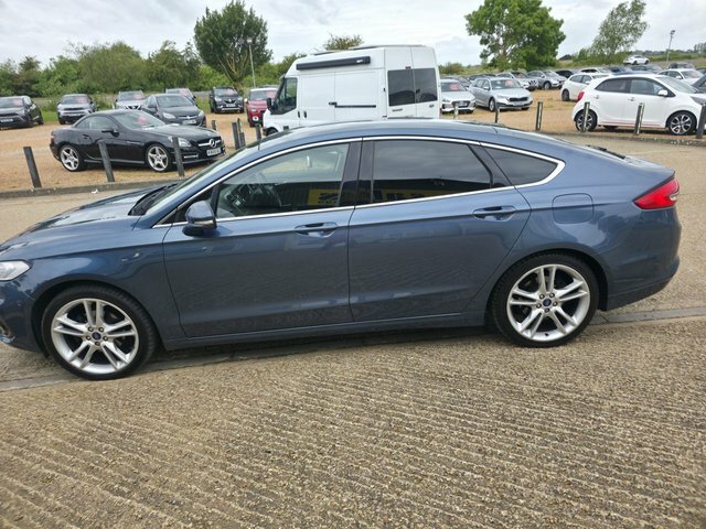 Ford Mondeo Ecoblue Titanium Edition Hatchback Blue #5