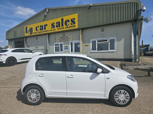 Volkswagen Up Move Up Hatchback White