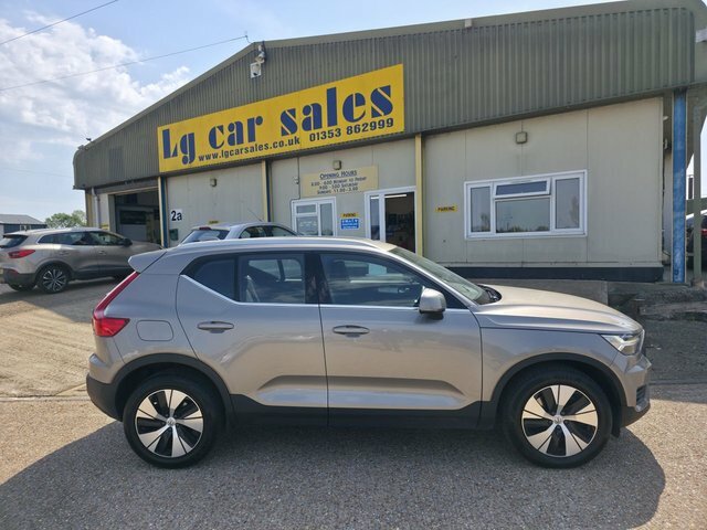 Volvo XC40 T4 Recharge 10.7Kwh Core Grey