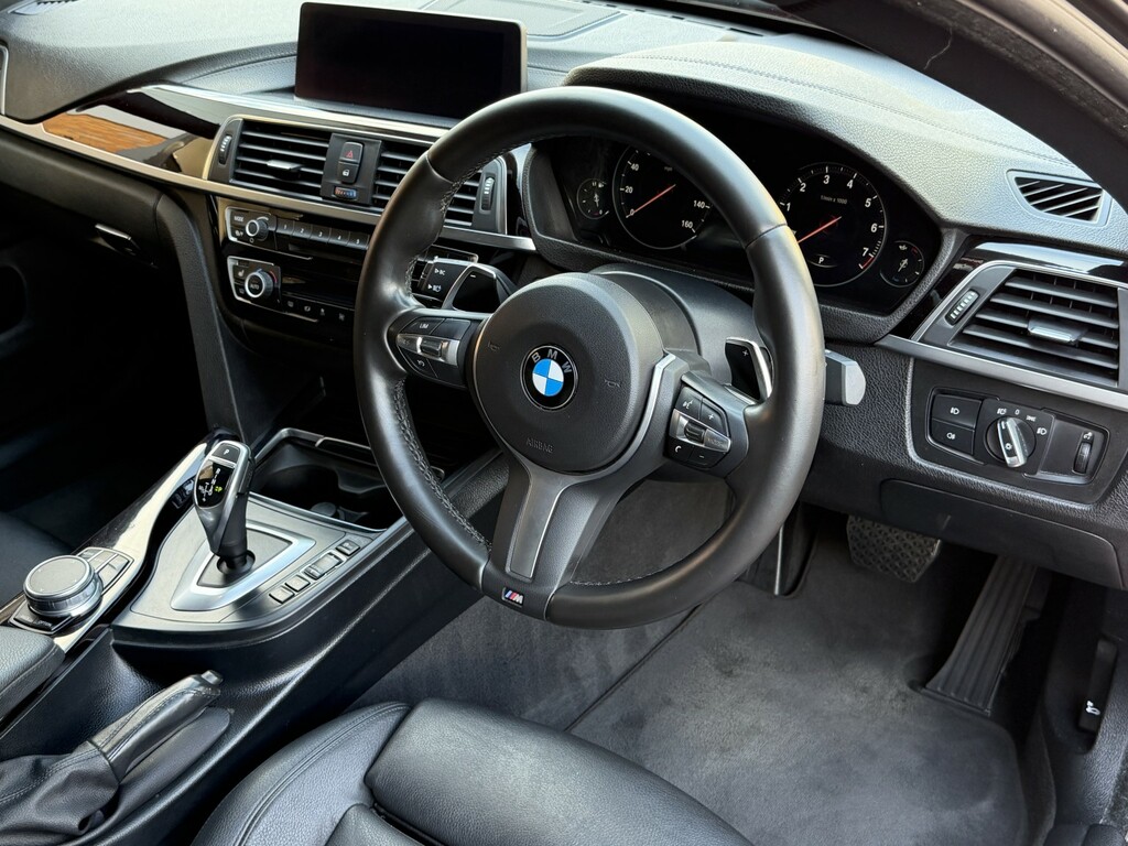 BMW 4 Series Gran Coupe Hatchback Gran Coupe 3.0 440I M Sport Hatchback Red #3