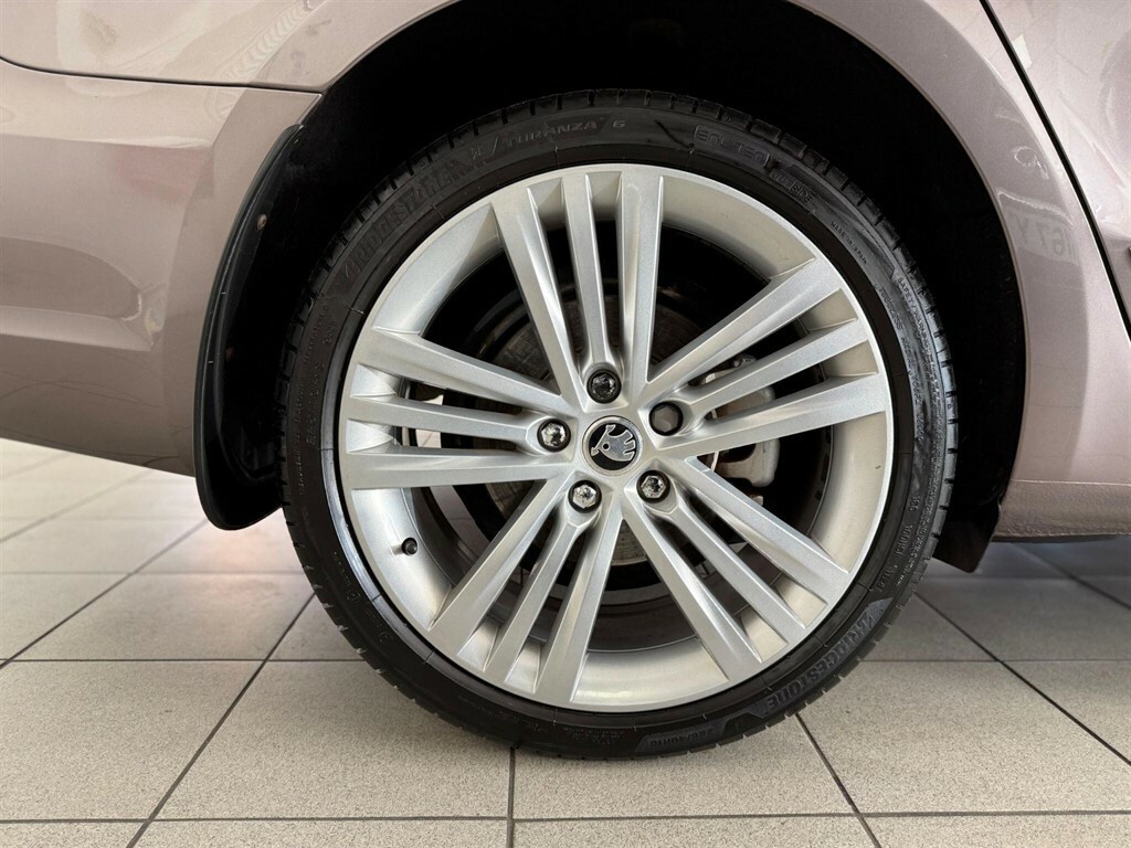 Skoda Superb 2.0 Tdi Elegance 4Wd Euro 5 Ss Purple #5