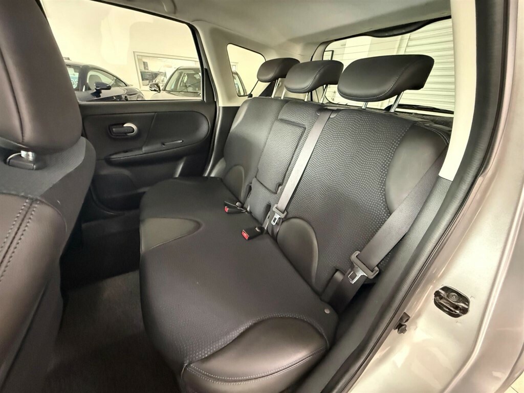 Nissan Note 1.6 16V N-tec Euro 5 Silver #3