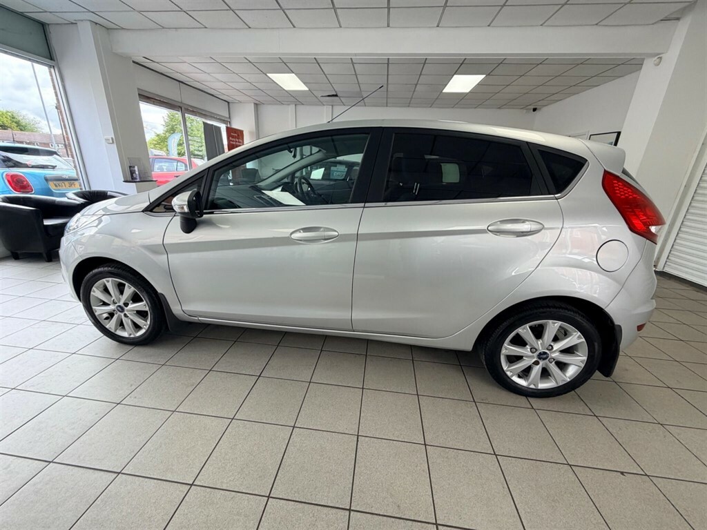 Ford Fiesta 1.25 Zetec Silver #5
