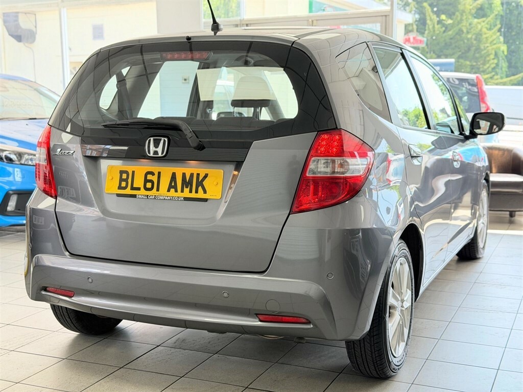Honda Jazz 1.4 I-vtec Es Cvt Euro 5 BL61AMK Grey #4