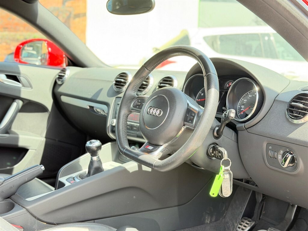 Audi TT 2.0 Tfsi S Line Euro 5 Ss Red #2
