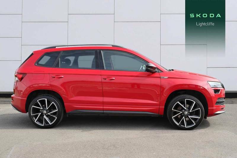 Skoda Karoq 1.5 Tsi Sport Line Dsg - 2021 21 PM04CLO Red #4