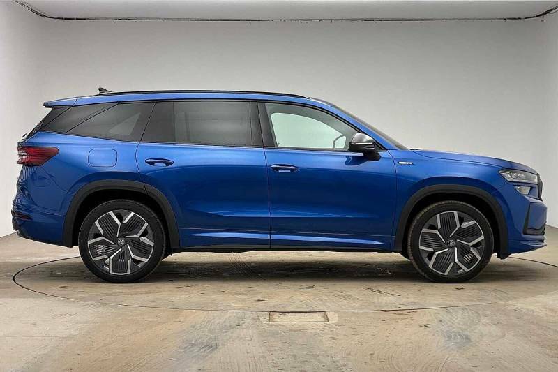 Skoda Kodiaq 1.5 Tsi E-tec Sportline Dsg 7 Seat - 2025 7 DG75ESO Blue #4