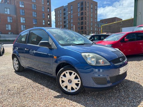 Ford Fiesta Style Climate 16V..low 