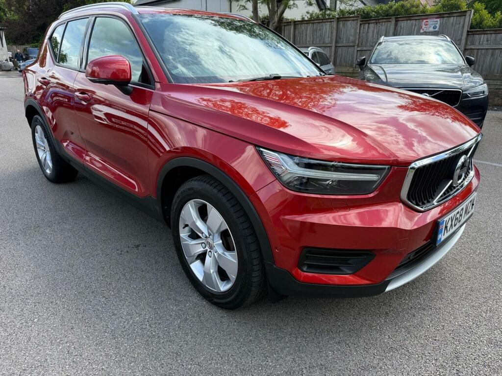 Volvo XC40 2.0 D3 Momentum Euro 6 Ss Red