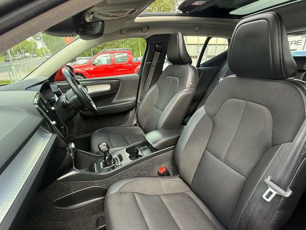 Volvo XC40 Suv 2.0 D3 Momentum Euro 6 Ss 201868 KX68MZW Red #6