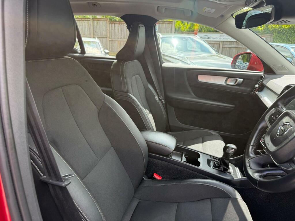 Volvo XC40 Suv 2.0 D3 Momentum Euro 6 Ss 201868 KX68MZW Red #5