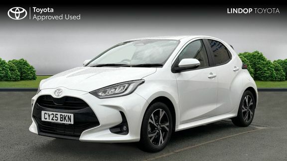 Toyota Yaris Design CY25BKN White #3