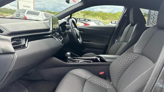 Toyota C-Hr Design 1.8 CX22WJV Grey #5