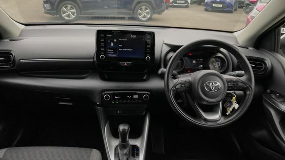 Toyota Yaris Design DC23TEJ White #6