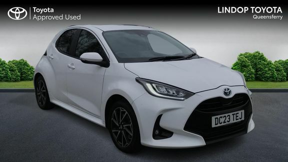 Toyota Yaris Design White
