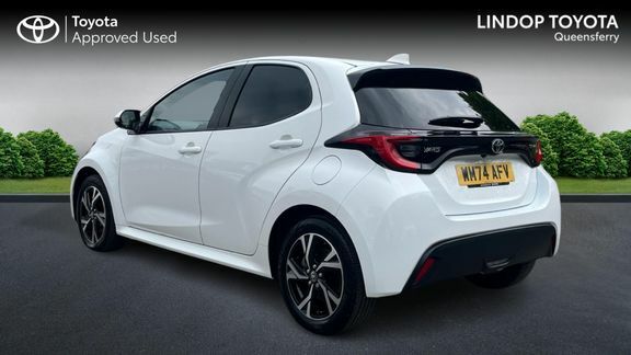Toyota Yaris Design WM74AFV White #4