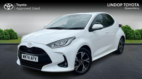 Toyota Yaris Design WM74AFV White #3