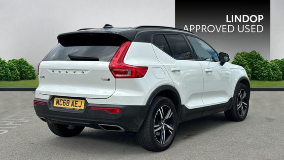 Volvo XC40 2.0 T4 R-design Awd Euro 6 Ss MC68AEJ White #2