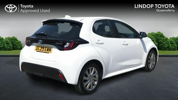 Toyota Yaris Icon DC23EWM White #2