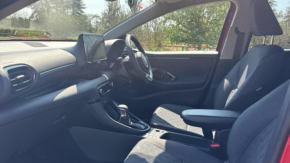 Toyota Yaris Design CX75HBH  #5