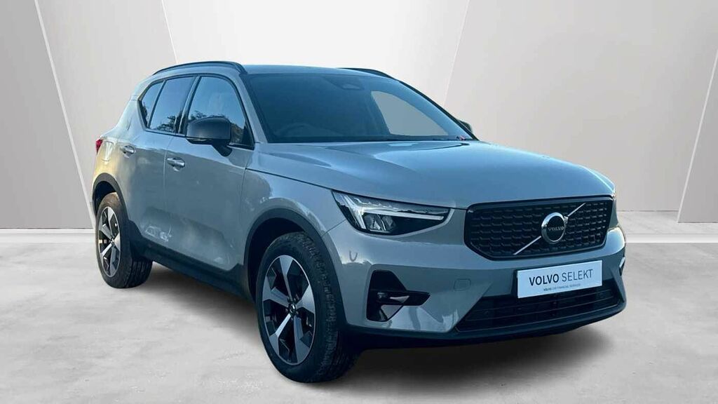 Volvo XC40 Plus, B3 Mild Hybrid, Dark Grey