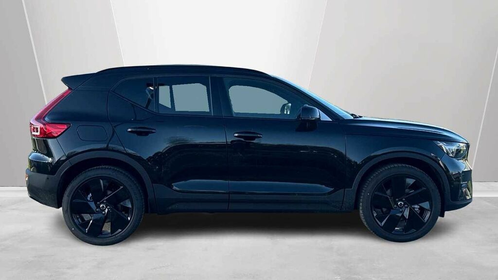Volvo XC40 Black Edition Ultra, B4 Mild Hybrid, GJ75CVY Black #3