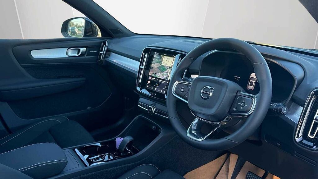 Volvo XC40 Black Edition Ultra, B4 Mild Hybrid, GJ75CVY Black #4