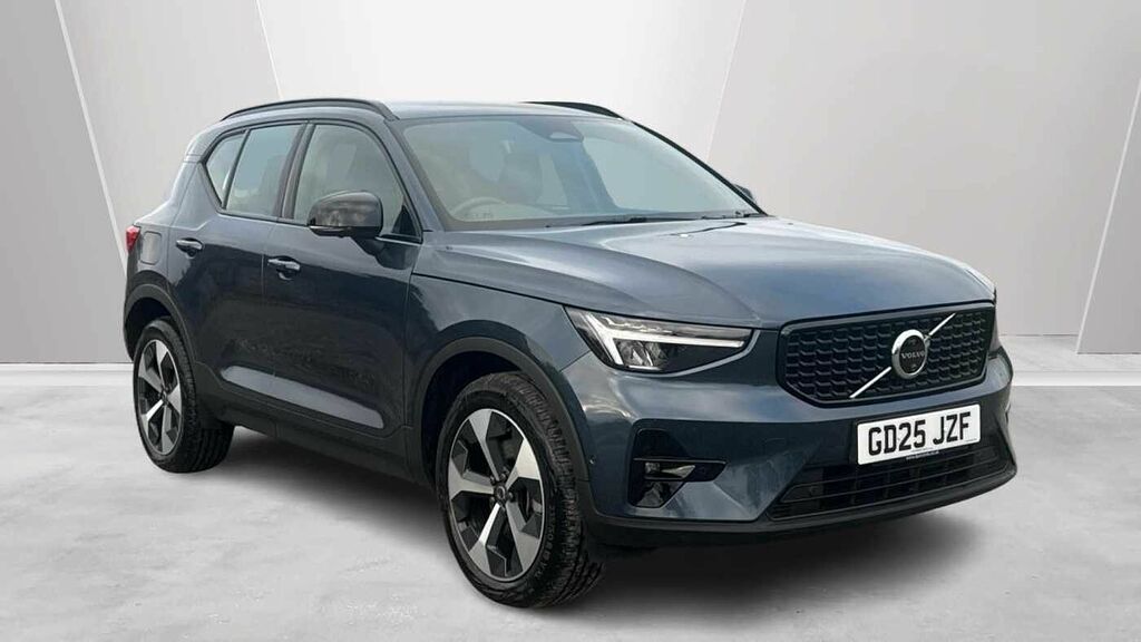 Volvo XC40 Plus, B3 Mild Hybrid, Dark Blue