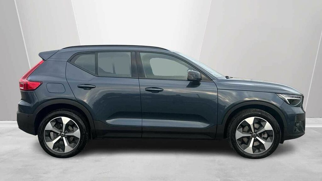 Volvo XC40 Plus, B3 Mild Hybrid, Dark GD25JZF Blue #3