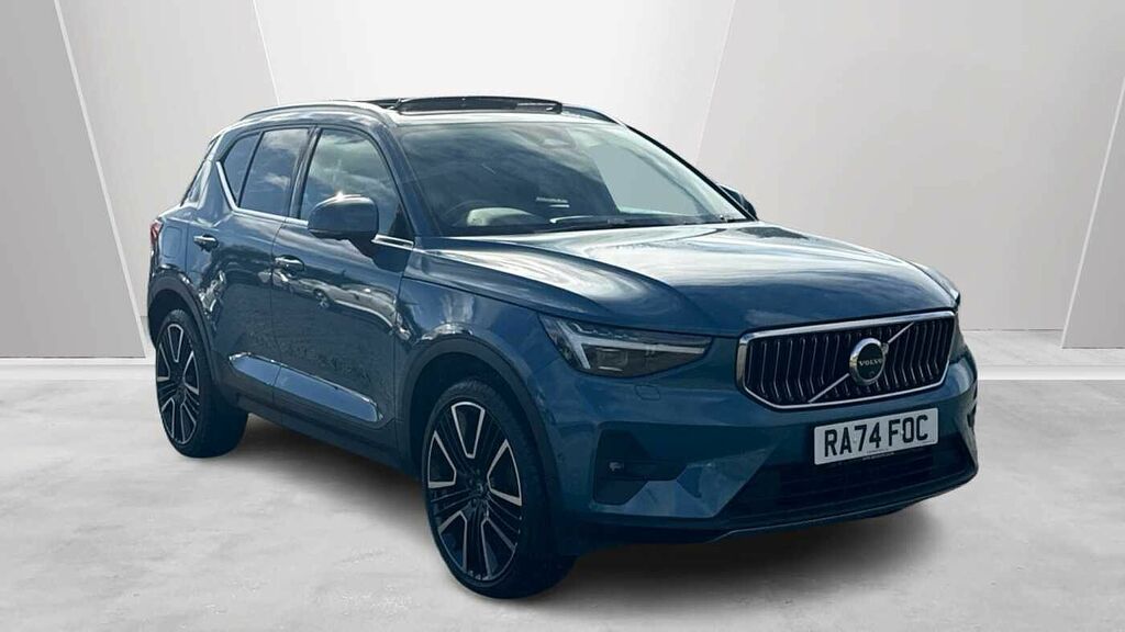 Volvo XC40 Ultra, B3 Mild Hybrid, Bright Blue