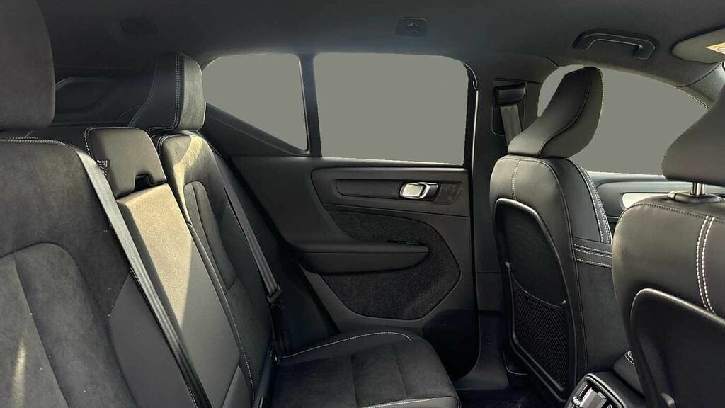 Volvo XC40 Black Edition Plus, B3 Mild Hybrid, GJ26ENC Blue #6
