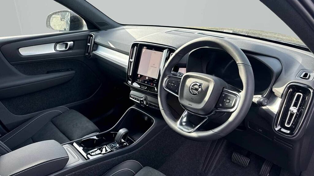 Volvo XC40 Black Edition Plus, B3 Mild Hybrid, GJ26ENC Blue #4