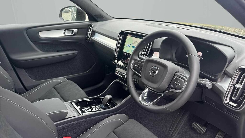 Volvo XC40 Black Edition Plus, B3 Mild Hybrid, GK26WUJ Black #4