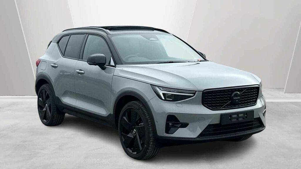 Volvo XC40 Black Edition Ultra, B4 Mild Hybrid, Grey