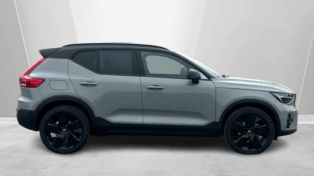 Volvo XC40 Black Edition Ultra, B4 Mild Hybrid, GJ26ENF Grey #3