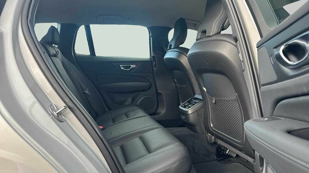 Volvo V60 Plus, B4 Mild Hybrid, Google - Power Tailg GJ74XGF Silver #6