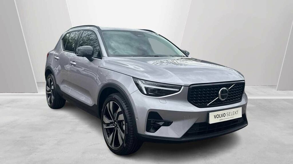 Volvo XC40 Ultra, B3 Mild Hybrid, Apple Carplay-pilot Silver