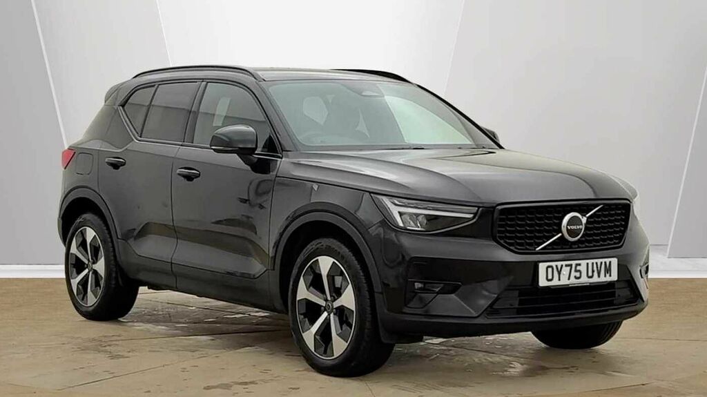 Volvo XC40 Plus, B4 Mild Hybrid, Dark Black