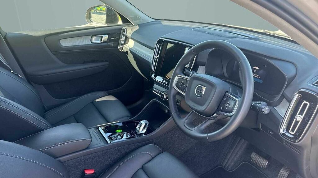 Volvo XC40 B4 Ultra - Blis, 360 Camera, Panoramic Sunroof RF74ZFH #4