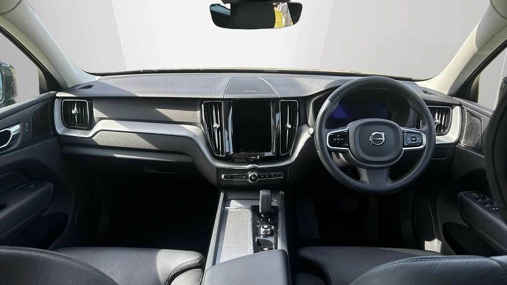 Volvo XC60 Plus, B4 Awd Mild Hybrid, Dark WG72ZDH Black #5
