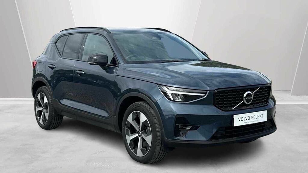 Volvo XC40 Plus, B4 Mild Hybrid, Dark Blue