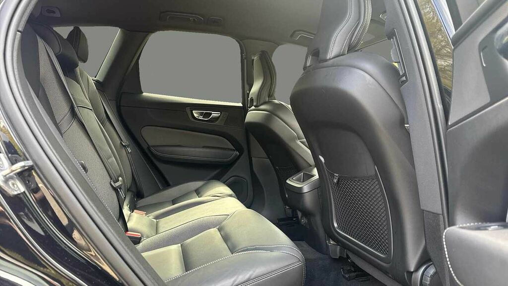 Volvo XC60 R-design, B4 Awd Mild Hybridpark Assist-bluetooth SL71TGY Black #6