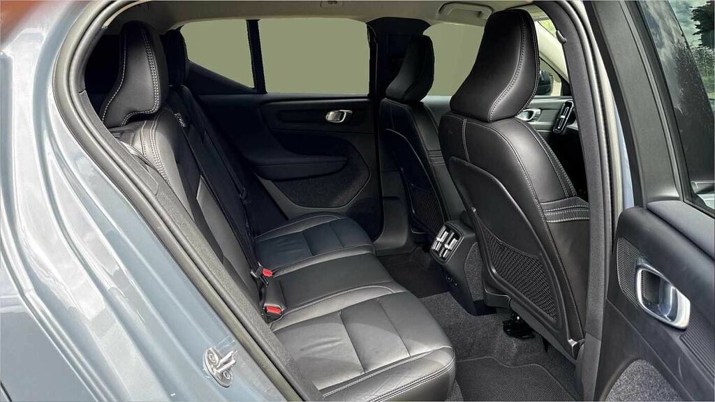 Volvo XC40 Plus, B3 Mild Hybrid, Power Tailgate-360 C Grey #6
